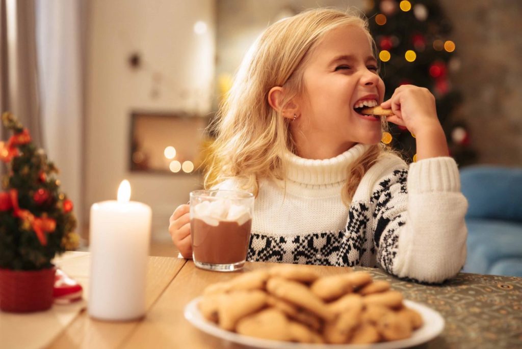 Después de tomar chocolate, hay que tomarse un vaso de agua para limpiarse los dientes