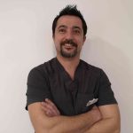 Iván Pérez, higienista dental: «Un paciente contento te llena»