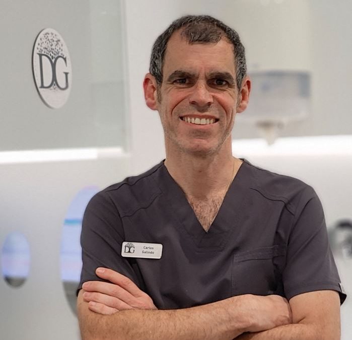 Carlos Galindo: «La regeneración ósea garantiza el éxito del implante dental»